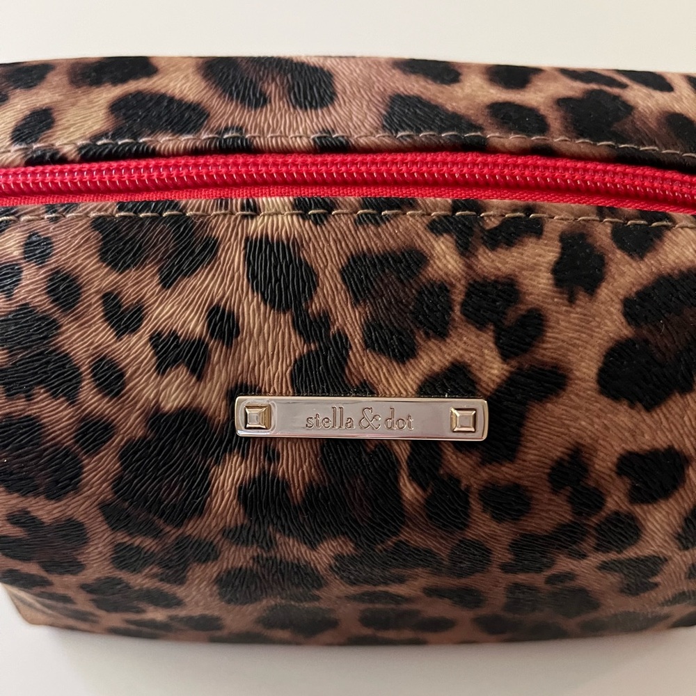Stella & Dot Leopard Print Pouf - Picture 4 of 4